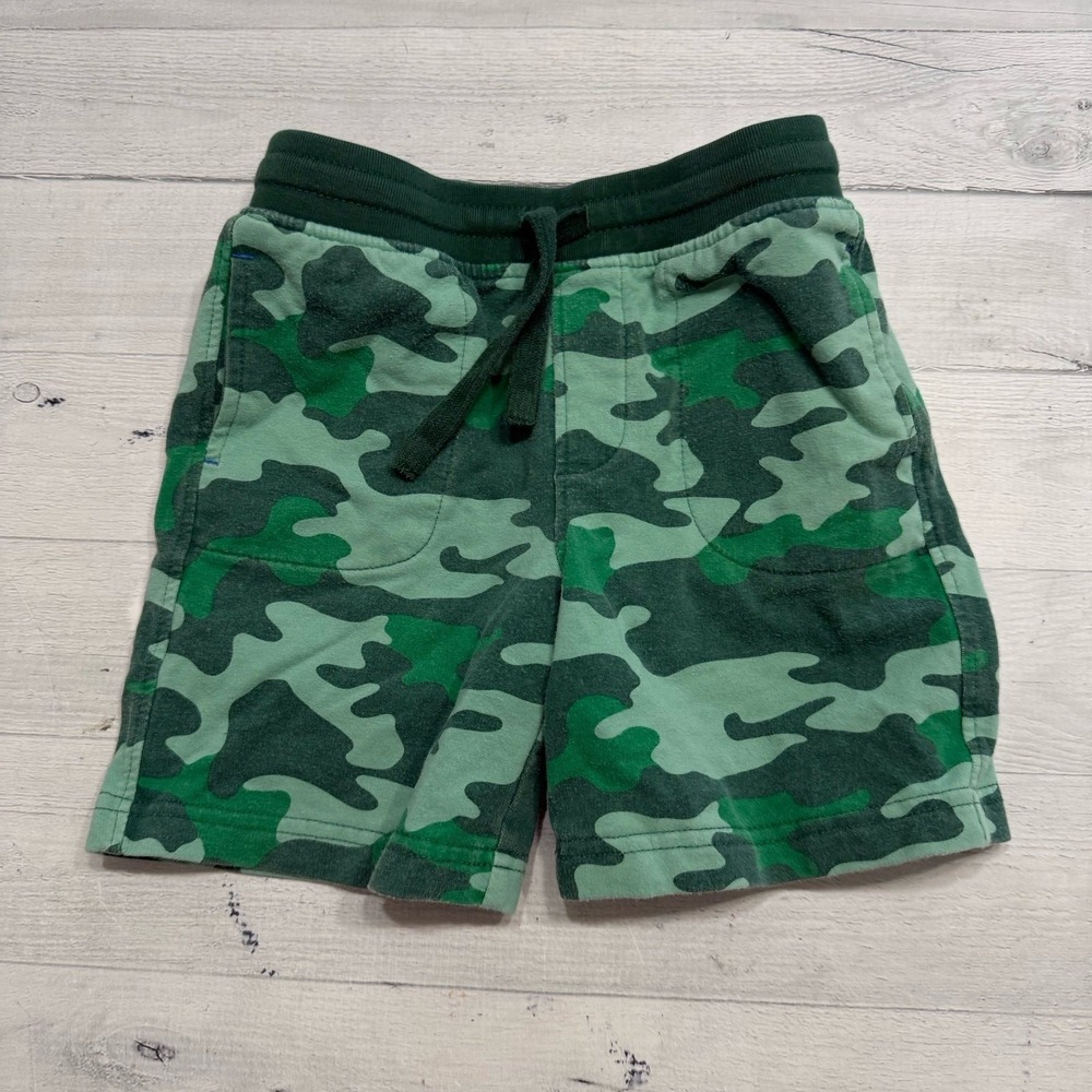 Primary‎ kids green camo cotton shorts 4/5